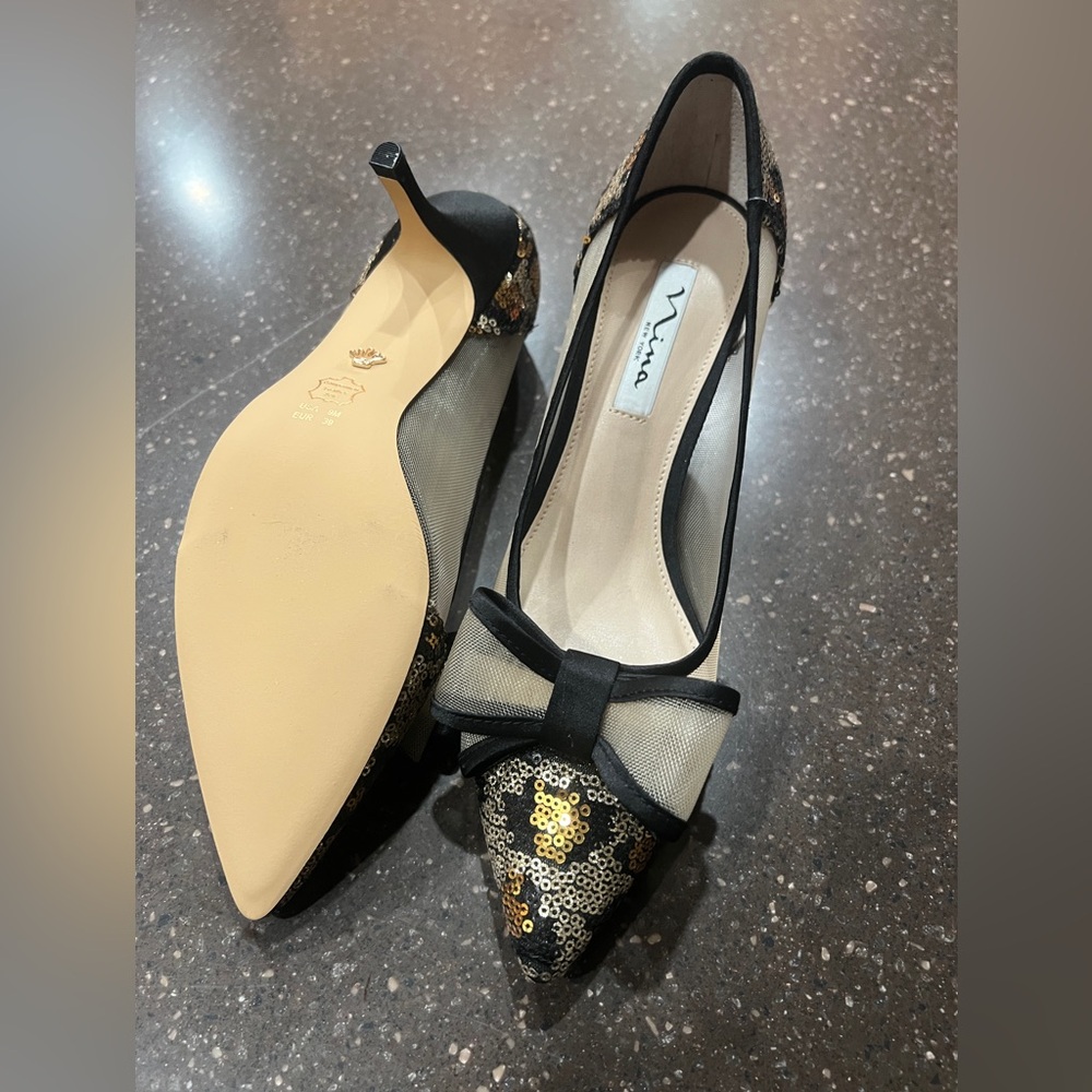 Nina Bianca Pointy Toe Pump - Picture 4 of 8